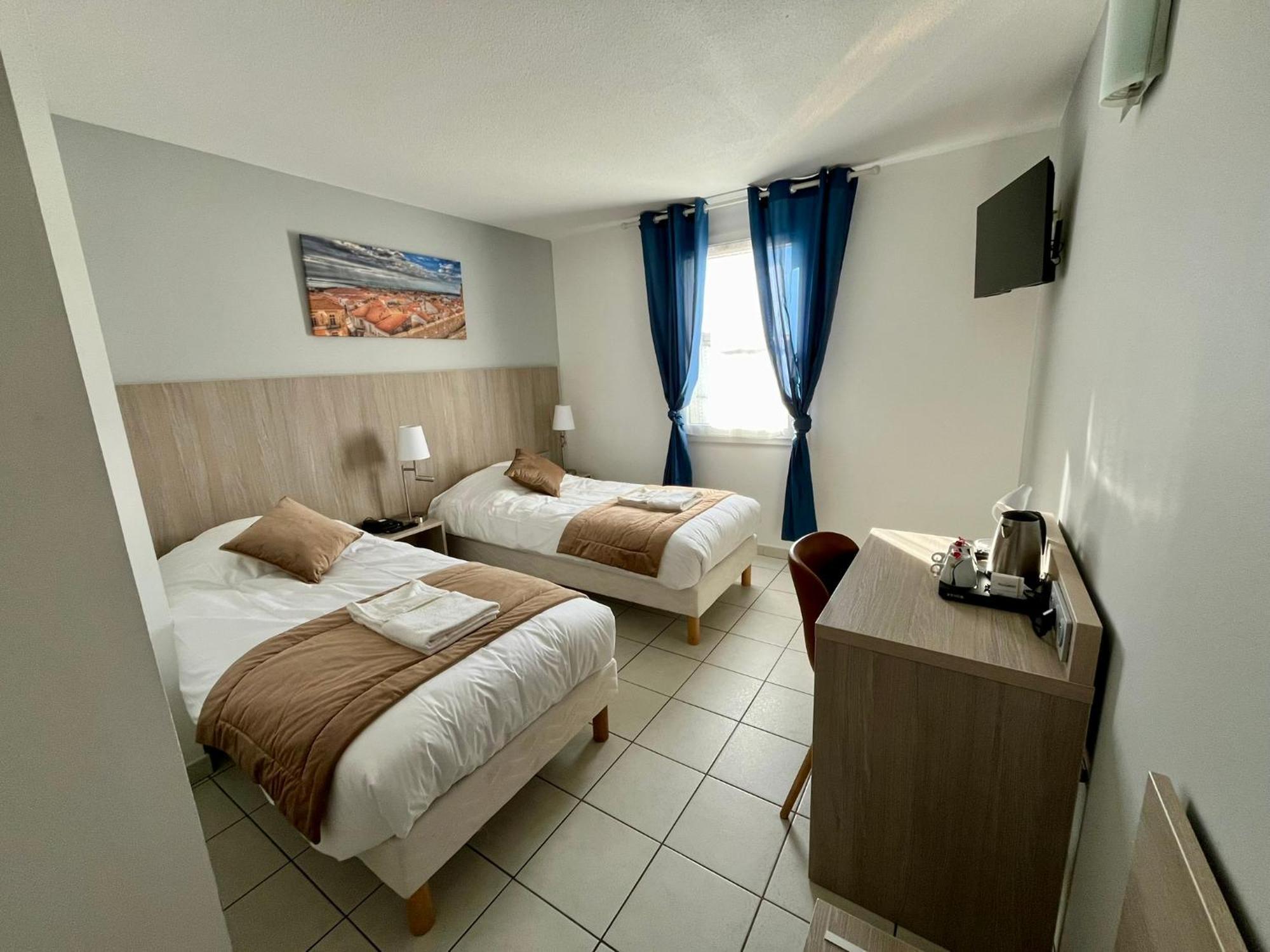 Hotel Les Arcades Saintes-Maries-de-la-Mer Exterior photo