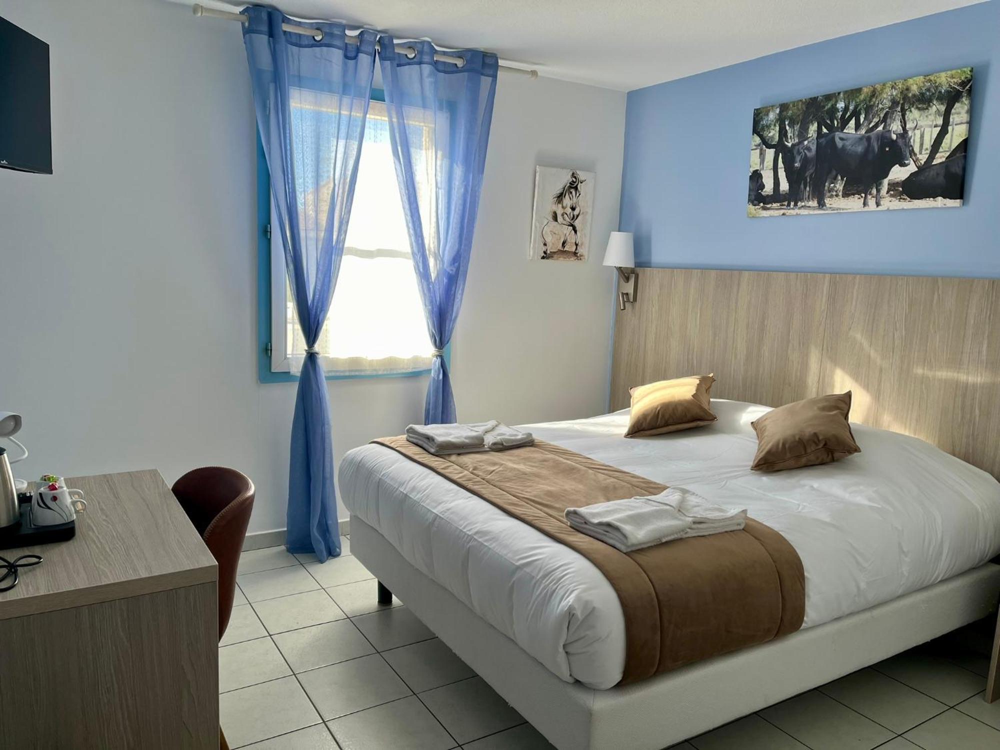 Hotel Les Arcades Saintes-Maries-de-la-Mer Exterior photo